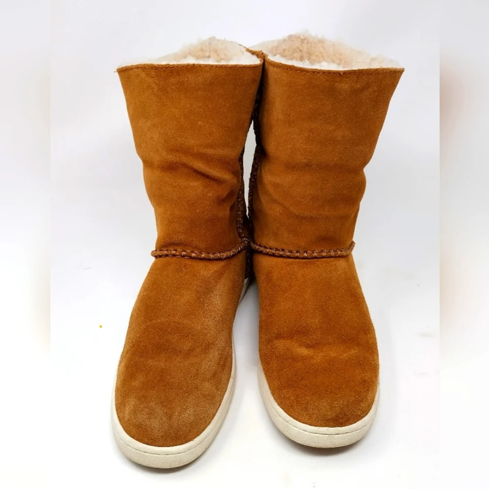 UGG Women's Mika Classic Sneaker Boot Chestnut Size 8 - Picture 3 of 9